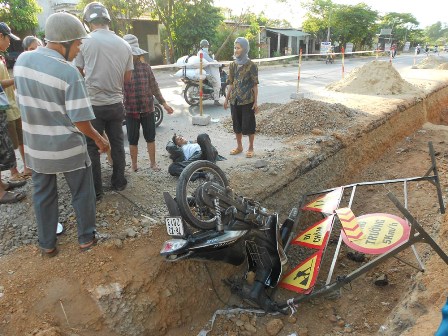Hiện trường vụ tai nạn chiều 8/6 trên QL1 qua huyện Bình Sơn, tỉnh Quảng Ngãi (Ảnh: Báo Quảng Ngãi)