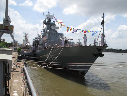 Tàu HQ-378 và HQ-377 đã được bàn giao cho quân chủng hải quân