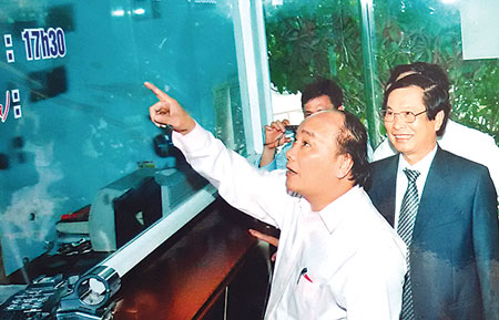 Phó Thủ tướng, Chủ tịch Ủy ban ATGT Quốc gia Nguyễn Xuân Phúc đến thăm Bến xe Trung tâm Đà Nẵng