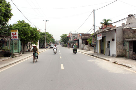 Nhiều người dân ủng hộ hiến đất làm đường nên thời gian GPMB tuyến QL37B dài hơn 59km rút ngắn chưa từng thấy 