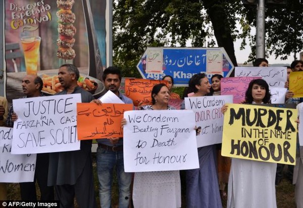 Người dân Pakistan biểu tình kêu gọi chính phủ cần có những biện pháp bảo vệ phụ nữ