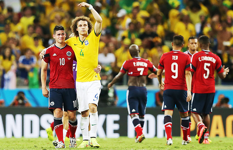 Brasil vượt qua Colombia để vào bán kết