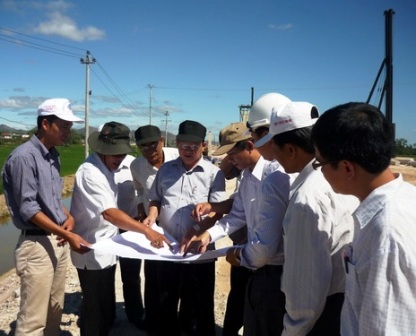 Chủ tịch tỉnh Bình Định kiểm tra tiến độ giải phóng mặt bằng QL1D và QL19