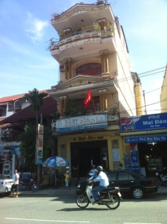Khách sạn Mai Đào trên đường Nguyễn Thái Học, TP Huế