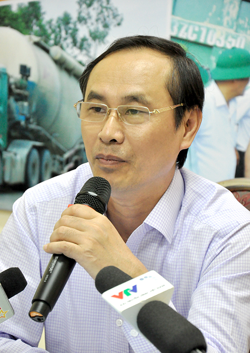 Thứ trưởng Bộ GTVT Lê Đình Thọ trả lời câu hỏi của độc giả gửi về chương trình