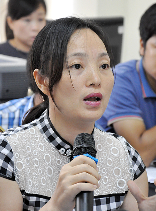 Bà Trần Thị Hòa, Phó Giám đốc Công ty vận tải Sao Việt