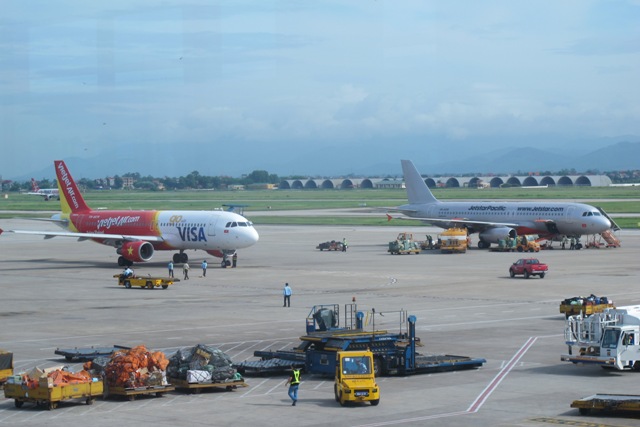 Tình trạng chậm, hủy chuyến của các hãng hàng không Việt Nam tăng cao trong thời gian vừa qua, gây bức xúc trong dư luận