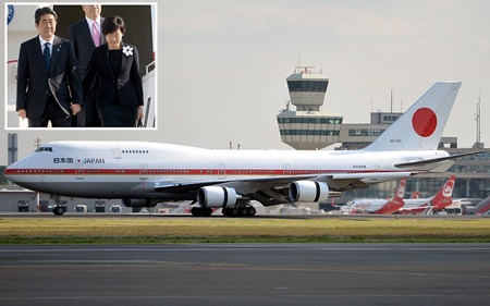 Nhật Bản cấp máy bay Boeing 747-400 cho thủ tướng Shinzo Abe đi lại khắp thế giới.