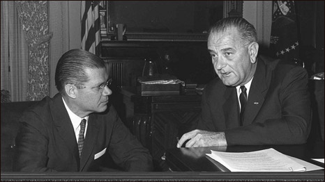 Tổng thống Johnson và Bộ trưởng Quốc phòng McNamara