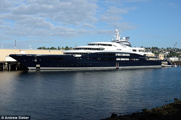 Chiếc siêu du thuyền Serene có giá 330 triệu USD thuộc sở hữu của tỷ phú vodka - Yuri Scheffler