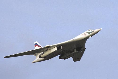 Máy bay ném bom chiến lược Tu-160 được xem là thiết kế mới nhất trong lĩnh vực này đang được chế tạo. Ảnh: Wikipedia