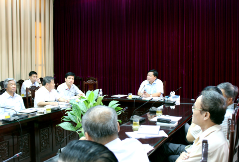 Bộ trưởng Đinh La Thăng chủ trì cuộc họp.