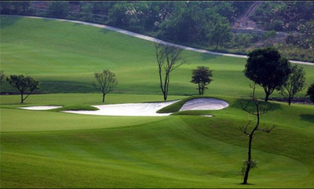 Sân golf Minh Trí
