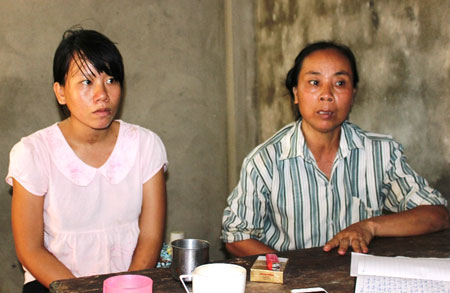 Bà Vũ Thị Ngận và người con gái bị thương tật 94% sau vụ TNGT 