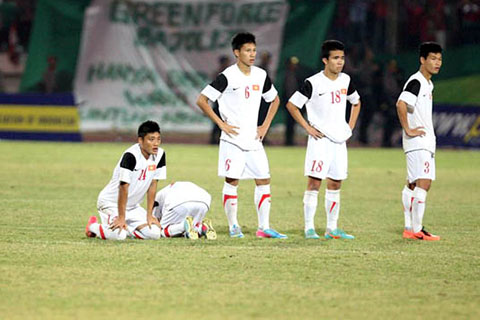 U19 Việt Nam vẫn tỏ ra yếu bóng vía trong những thời khắc quyết định