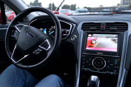 Công nghệ lùi vuông góc sẽ giúp người điều khiển dễ dàng hơn khi đỗ xe