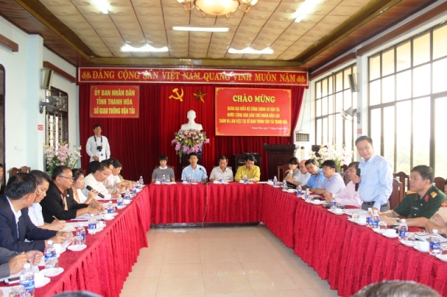 Đoàn công tác của Bộ Công chính và vận tải Lào trao đổi với Sở GTVT Thanh Hóa xoay quanh vấn đề sử dụng trạm kiểm tra tải trọng lưu động