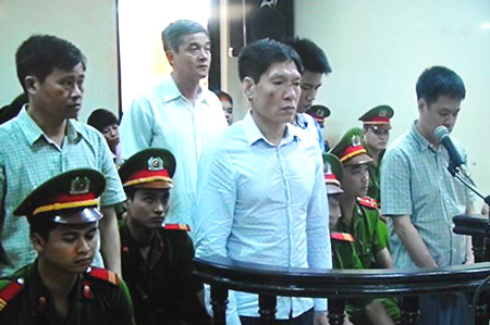 Tại tòa ngày 23/5, Dương Tự Trọng bị TAND Tối cao tuyên phạt 16 năm tù