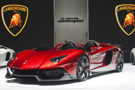 Lamborghini là thương hiệu có tỉ lệ khách hàng nam giới nhiều nhất hiện nay