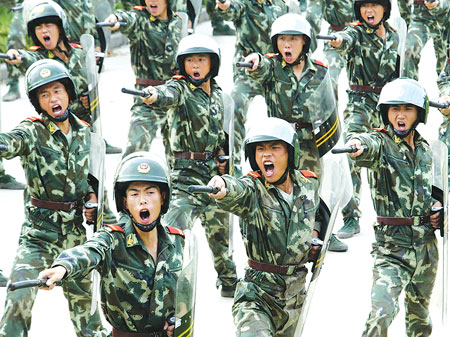 Quân đội Trung Quốc luyện tập chiến đấu