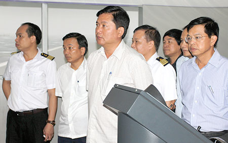Bộ trưởng Đinh La Thăng làm việc với Trường đại học Hàng hải Việt Nam về đề án xây dựng trường trọng điểm quốc gia
