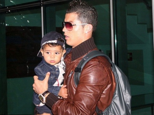 Ronaldo và con trai
