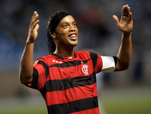 Ronaldinho đang thất nghiệp
