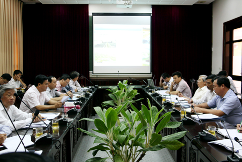 Bộ trưởng Đinh La Thăng chủ trì cuộc họp về công tác vận hành, khai thác cao tốc Nội Bài - Lào Cai.