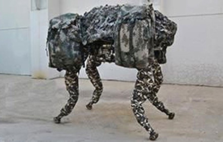Robot Da Gou được giới thiệu tại một triển lãm ở Trung Quốc hồi cuối tháng 8, với các đặc điểm tương tự Chó Lớn của Mỹ.