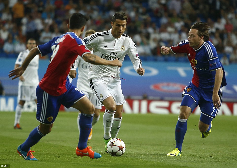 Ronaldo cùng đồng đội dễ dàng đánh bại Basel