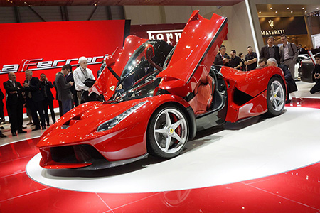 Ferrari sẽ sản xuất xe nhiều hơn dưới sự dẫn dắt của CEO mới