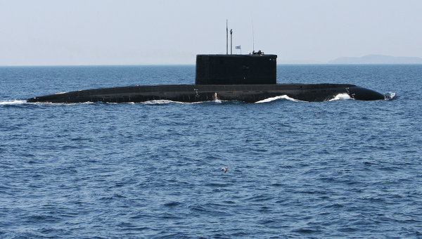 Hãng thông tấn RIA dẫn nguồn Quân khu phía Nam nói chiếc tàu ngầm lớp Varshavyanka đầu tiên có tên Novorossiisk đã gia nhập Hạm đội Biển Đen.