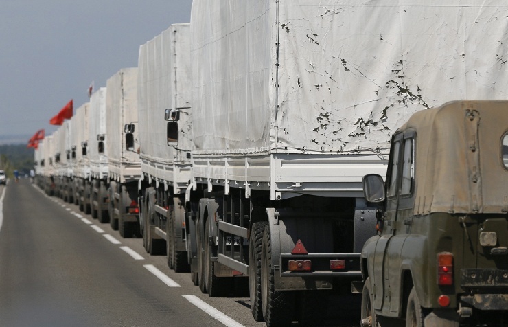 200 chiếc xe tải chở hàng cứu trợ của Nga đang trên đường tới miền đông Ukraine