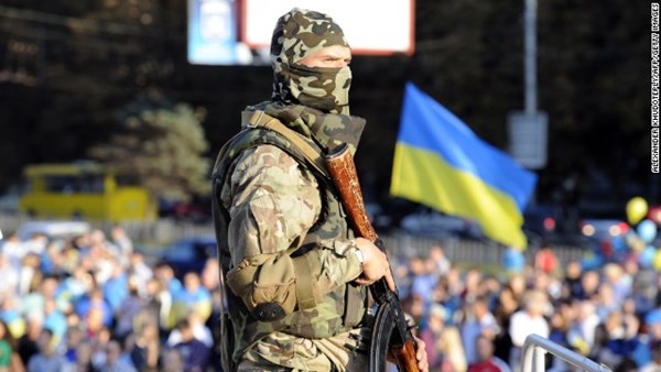 Tại nhiều thành phố của Ukraine, những cuộc tuần hành đòi chính phủ đảm bảo sự thống nhất của đất nước vẫn đang diễn ra