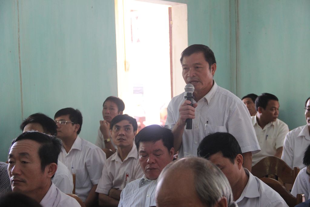 Cử tri xã Sơn Thủy huyện Quan Sơn đề nghị Quốc hội quan tâm đầu tư xây dựng đường liên thôn, liên xã