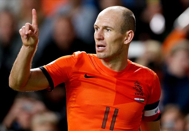 Robben dính scandal ăn vạ tại World Cup 2014