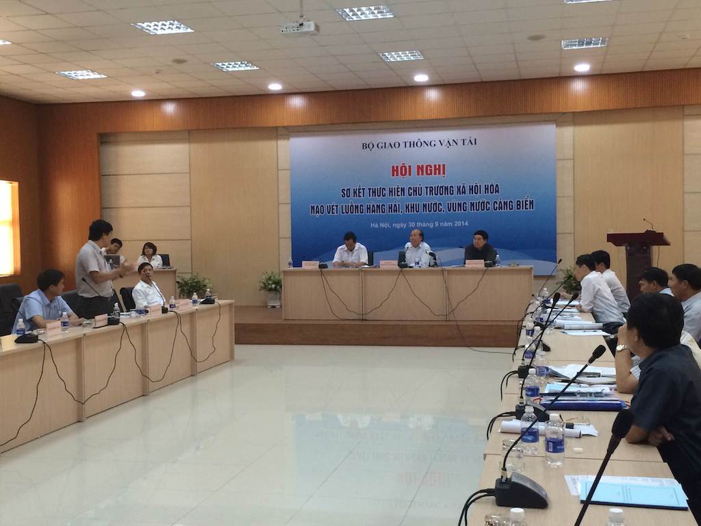 Thứ trưởng Bộ GTVT Nguyễn Văn Công chủ trì Hội nghị