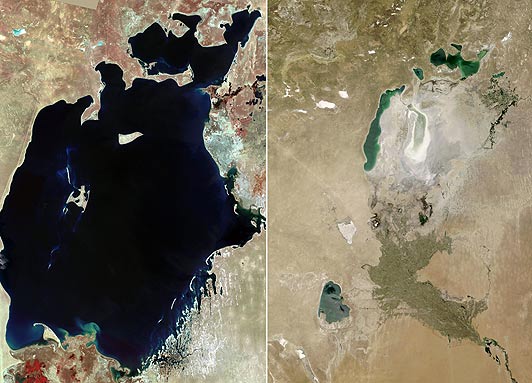 Biển Aral vào năm 1989 (trái) – khi đã “co” lại khá nhiều so với trước năm 1960, và gần như biến mất vào mới đây (Ảnh: NASA)