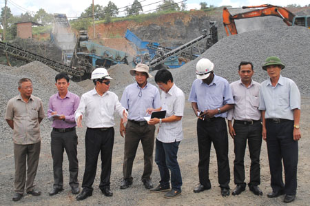 Thêm dây chuyền mới, mỏ đá Công ty Tân Thành Đạt sẽ bảo đảm đá cho 4 gói thầu đang thiếu trên QL14