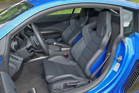 Nội thất Audi R8 LMX - Ảnh: Caranddriver