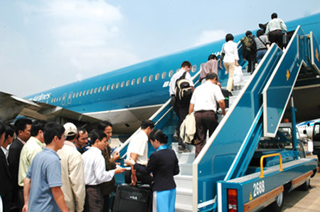 Chuyến bay VN421 ngày 05/10/2014 từ Busan (Hàn Quốc) đi Tp. Hồ Chí Minh đã phải hạ cánh tại Cao Hùng (Đài Loan) để cấp cứu cho hành khách.