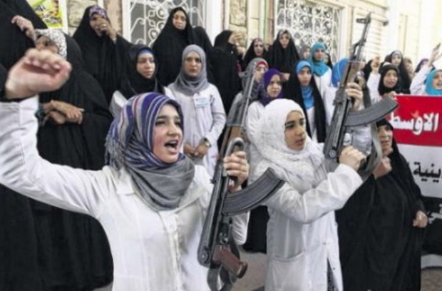 Phụ nữ Shiite sẵn sàng tham gia lực lượng an ninh Iraq để chiến đấu chống lại Nhà nước Hồi Giáo hiện đang tấn công nhiều tỉnh Iraq