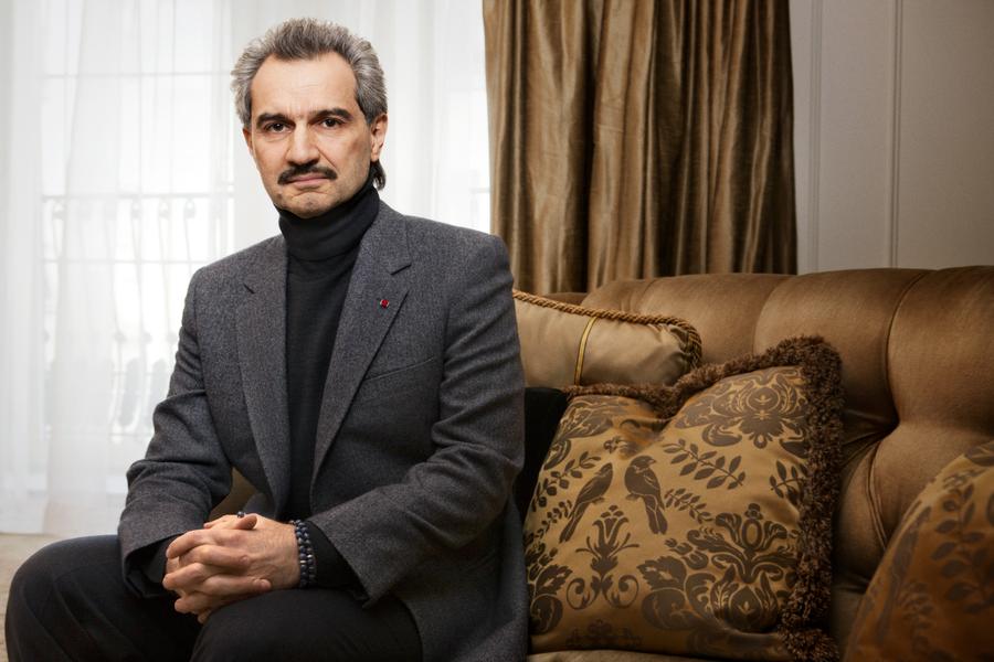 Trong xếp hạng tỷ phú thế giới Forbes 2013, hoàng tử Alwaleed bin Talal được cho là sở hữu giá trị tài sản ròng 20 tỷ USD và đứng ở vị trí người giàu thứ 26 trên hành tinh. Tuy nhiên, đánh giá này của tờ tạp chí uy tín đã khiến hoàng tử Alwaleed bực mình.