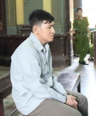 Phạm Văn Nhàn nhận án chung thân do giết vợ
