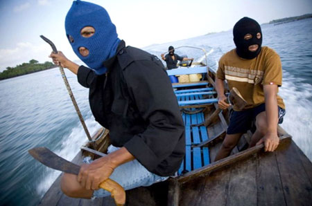 Do bần cùng hóa, nhiều ngư dân bị đẩy vào con đường cướp biển