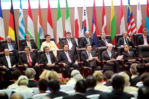 Thủ tướng tham dự Hội nghị ASEM năm 2013