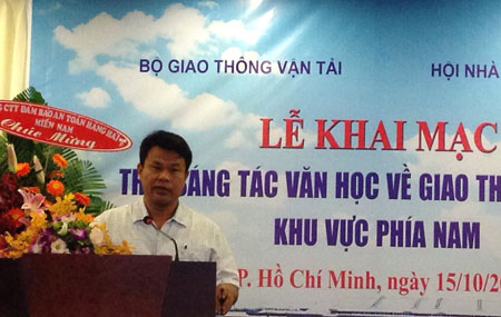 Ông Đỗ Nga Việt - Chủ tịch Công đoàn Bộ GTVT đang phát biểu