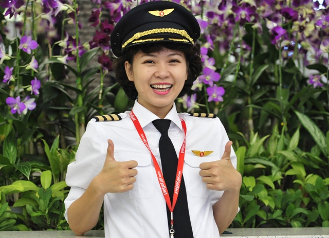 nữ phi công của Vietjet Air
