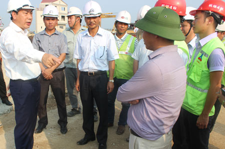 Thứ trưởng Nguyễn Hồng Trường kiểm tra Gói thầu số 4, Dự án đường nối sân bay Nội Bài đến cầu Nhật Tân