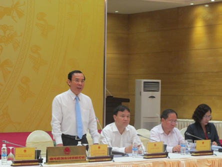 Bộ trưởng Chủ nhiệm Văn phòng Chính phủ Nguyễn Văn Nên phát biểu tại buổi họp báo chiều 29/10
